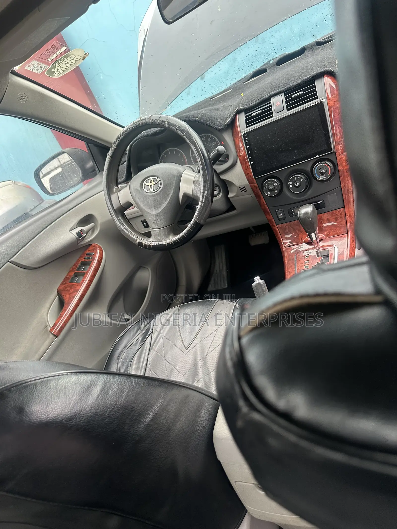 Toyota Corolla LE 4dr Sedan (1.8L 4cyl 4A) 2010 Gray
