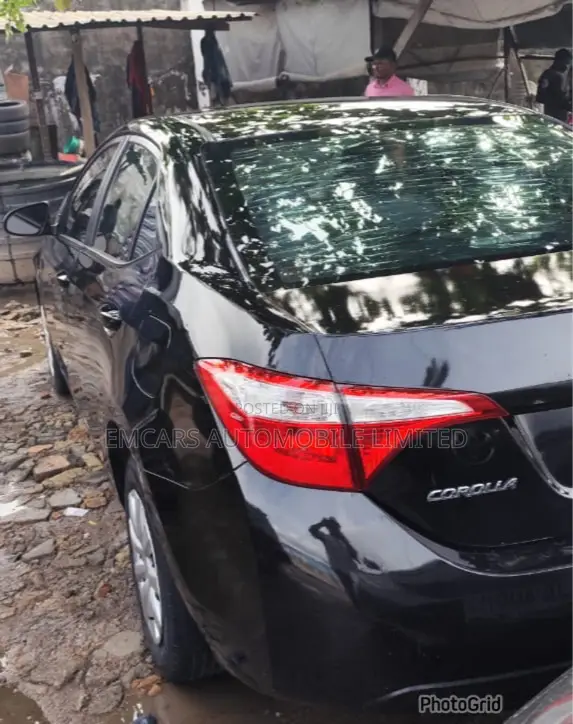 Toyota Corolla LE 4dr Sedan (1.8L 4cyl CVT) 2015 Black