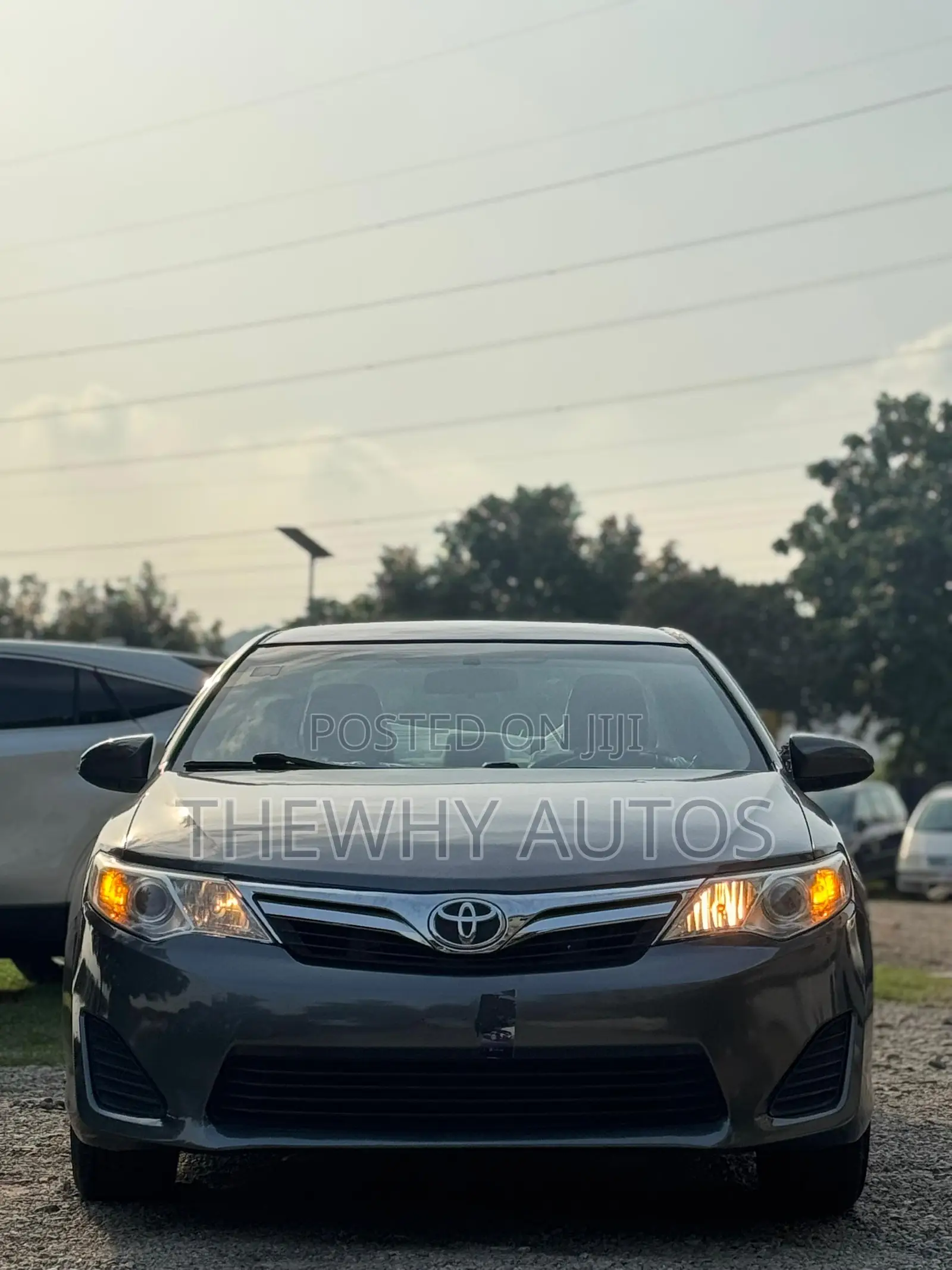 Toyota Camry LE 4dr Sedan (2.5L 4cyl 6A) 2014 Gray