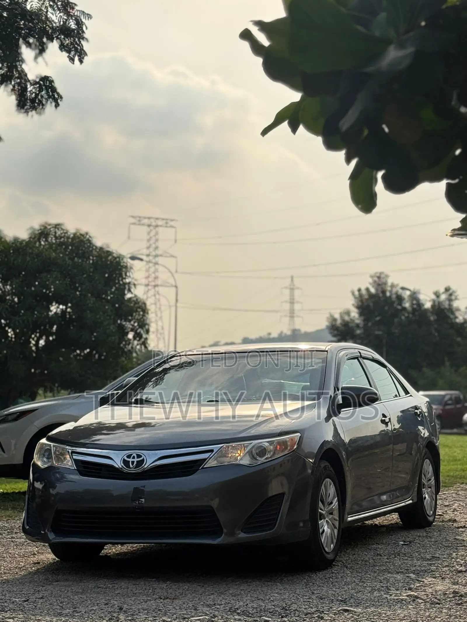 Toyota Camry LE 4dr Sedan (2.5L 4cyl 6A) 2014 Gray