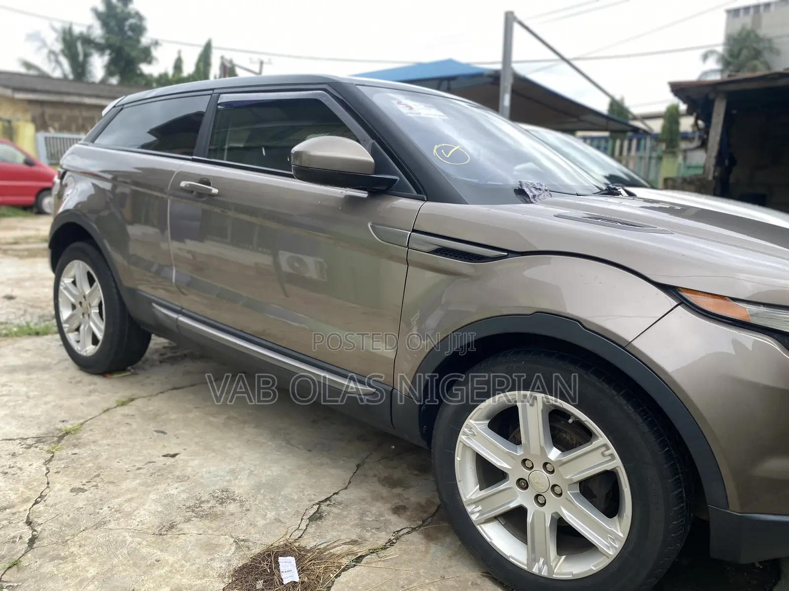 Land Rover Range Rover Evoque Prestige 4dr SUV AWD (2.0L 4cyl Turbo 9A)