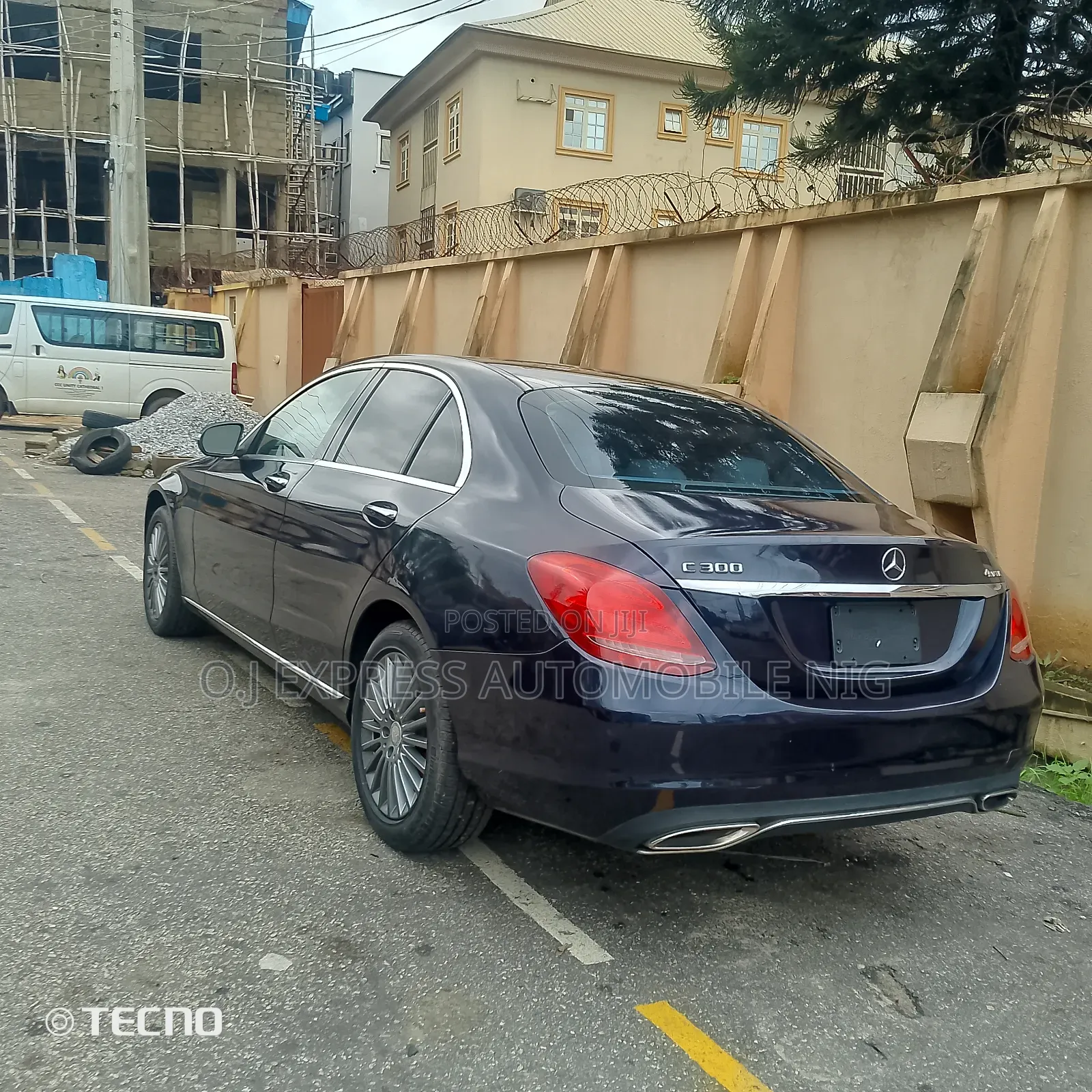 Mercedes-Benz C300 2015 Blue