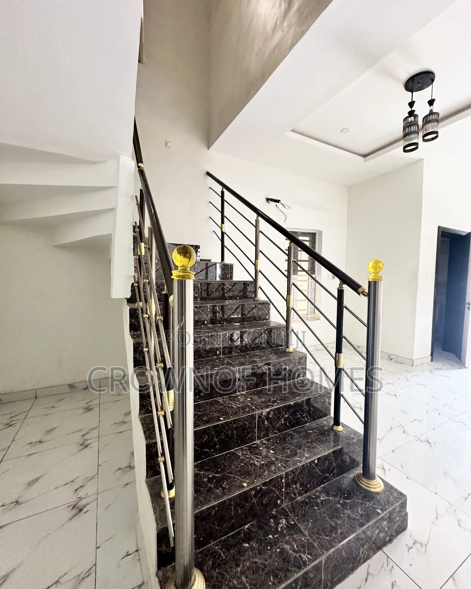 5bdrm Duplex in Lekki County, Ikota for sale