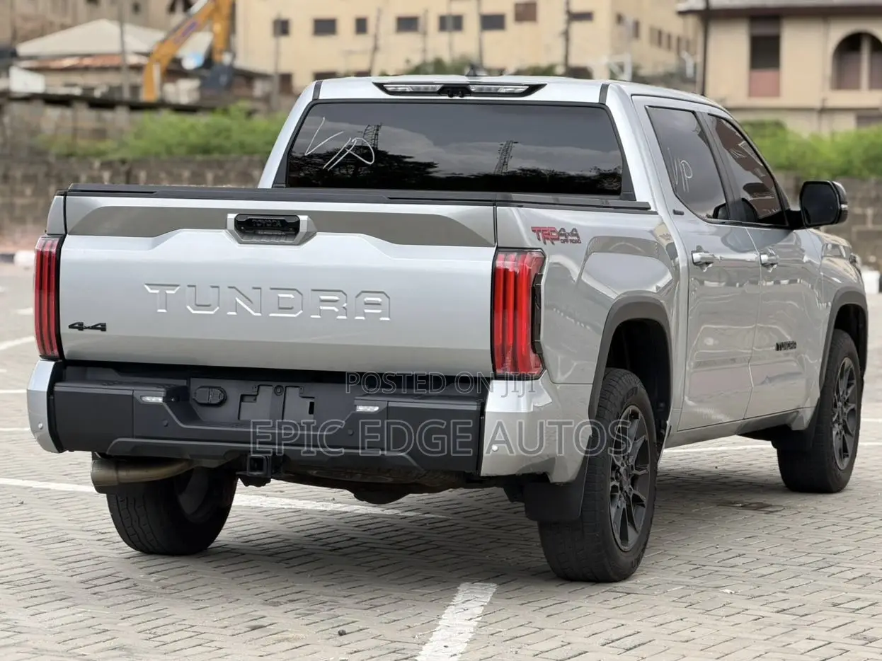 Toyota Tundra Limited Double Cab 6.5' Bed 2024 Gray