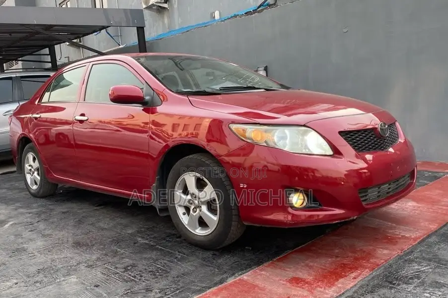 Toyota Corolla LE 4dr Sedan (1.8L 4cyl 4A) 2010 Red