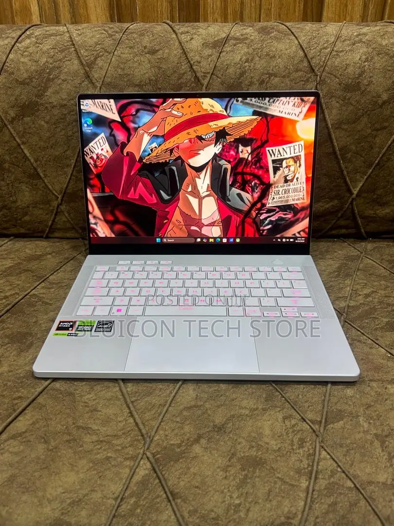 Laptop Asus ROG Zephyrus G14 16GB AMD Ryzen 9 SSD 1T