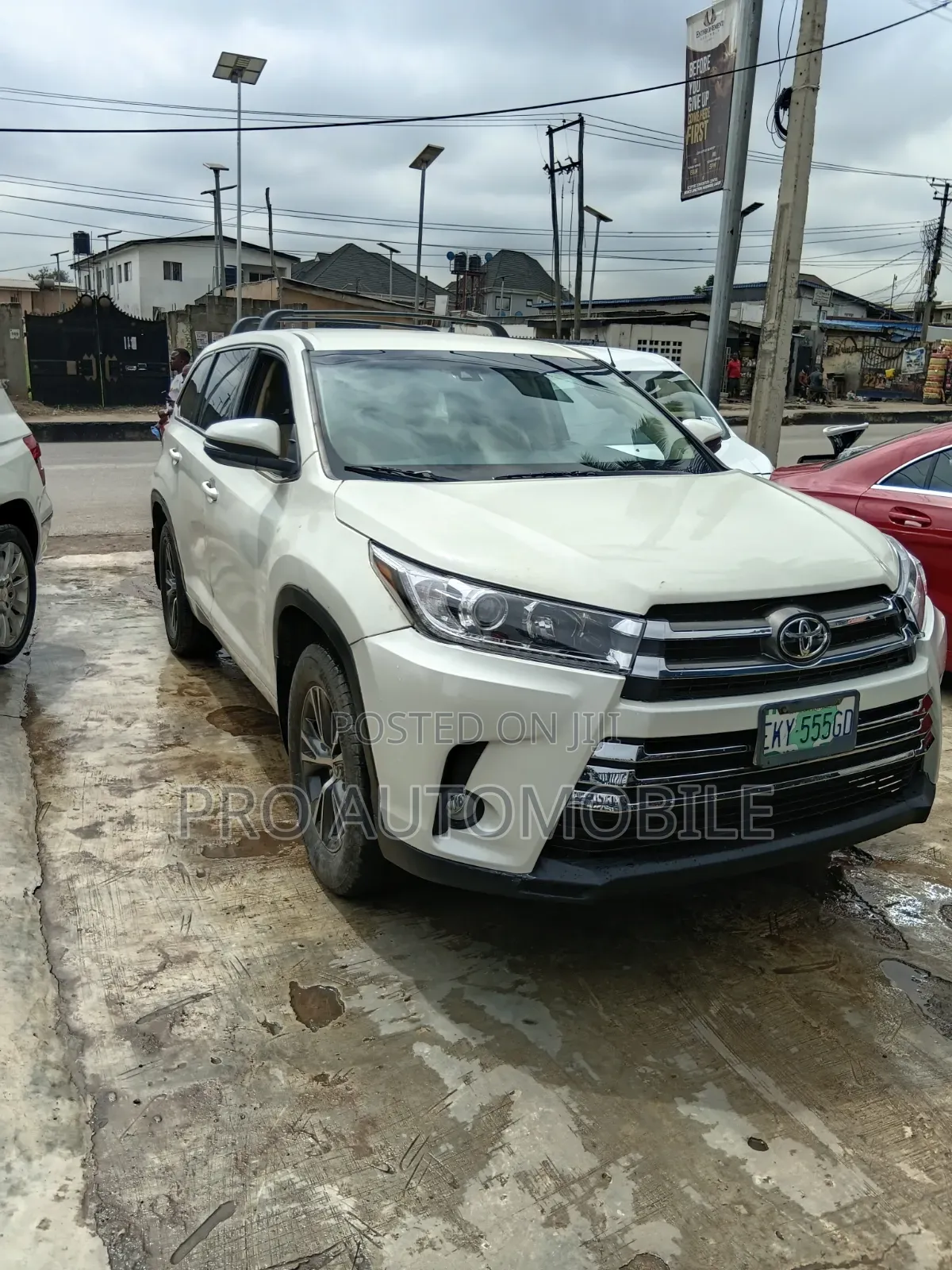 Toyota Highlander LE Plus 4x2 V6 (3.5L 6cyl 8A) 2017 White