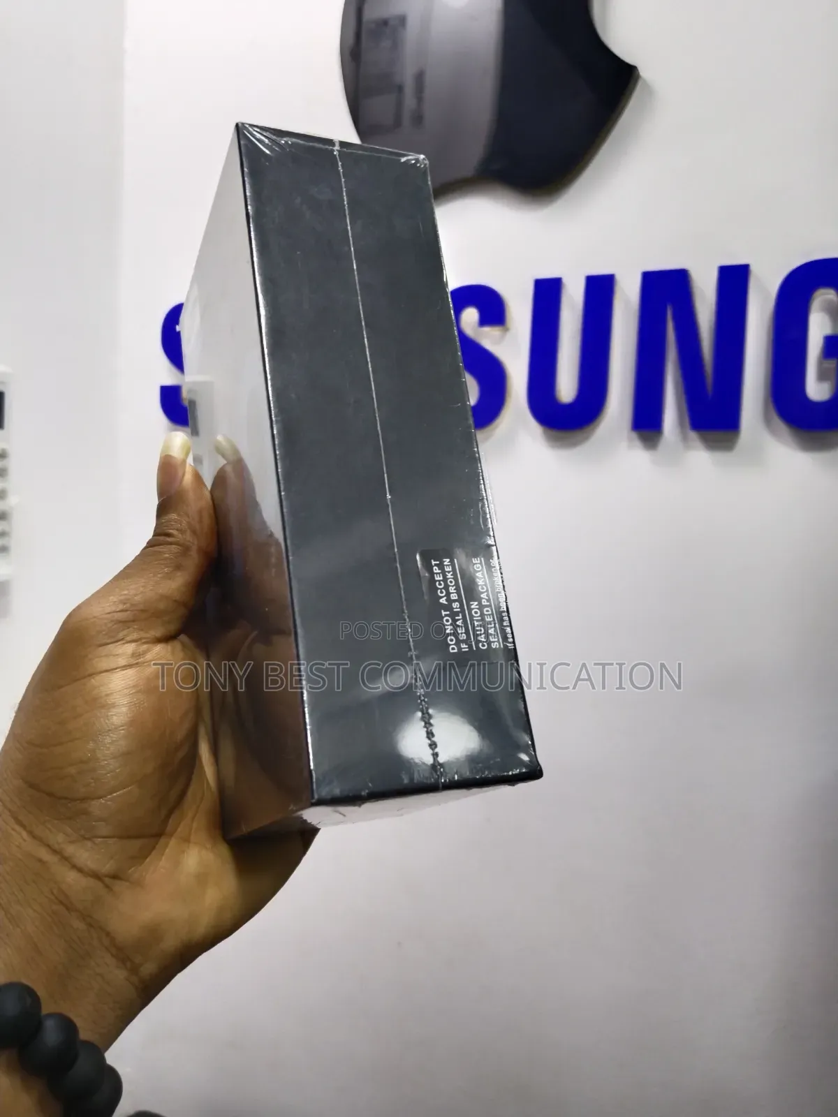 New Samsung Galaxy S10 128 GB Blue