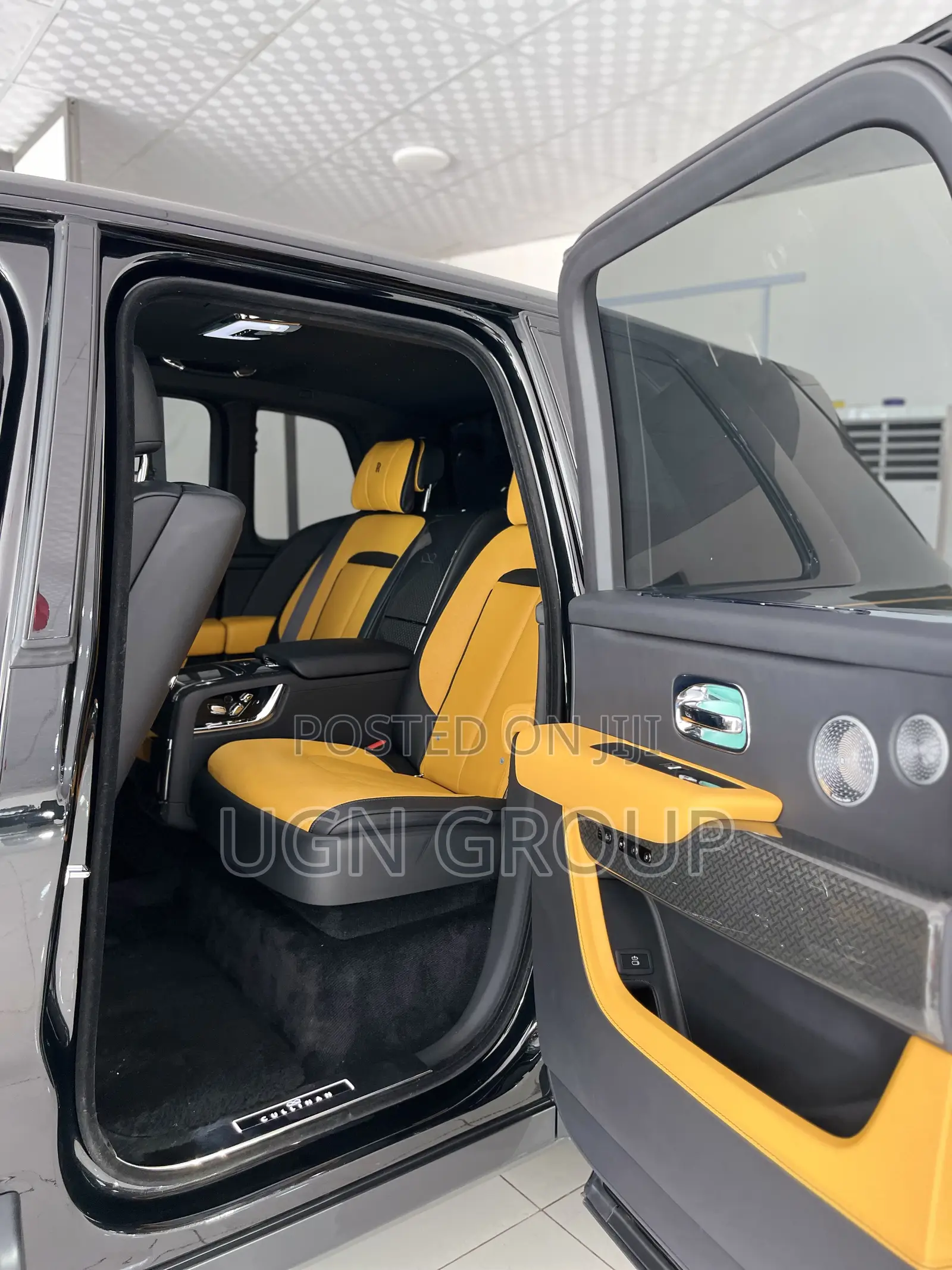 New Rolls-Royce Cullinan Black Badge 2024 Black
