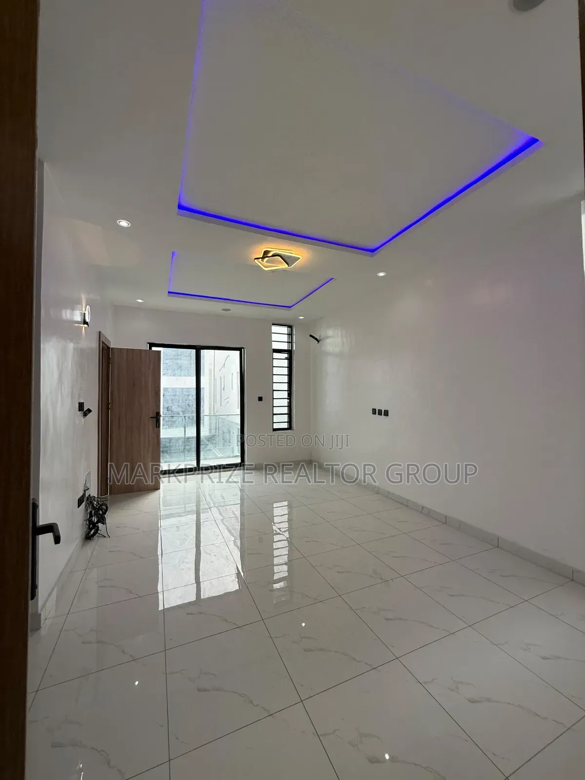 4bdrm Duplex in Chevron Lekki for sale