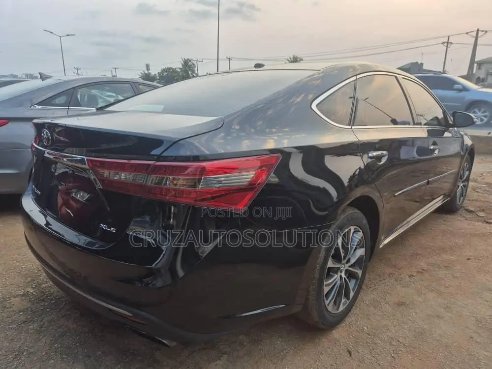 Toyota Avalon 2016 Black