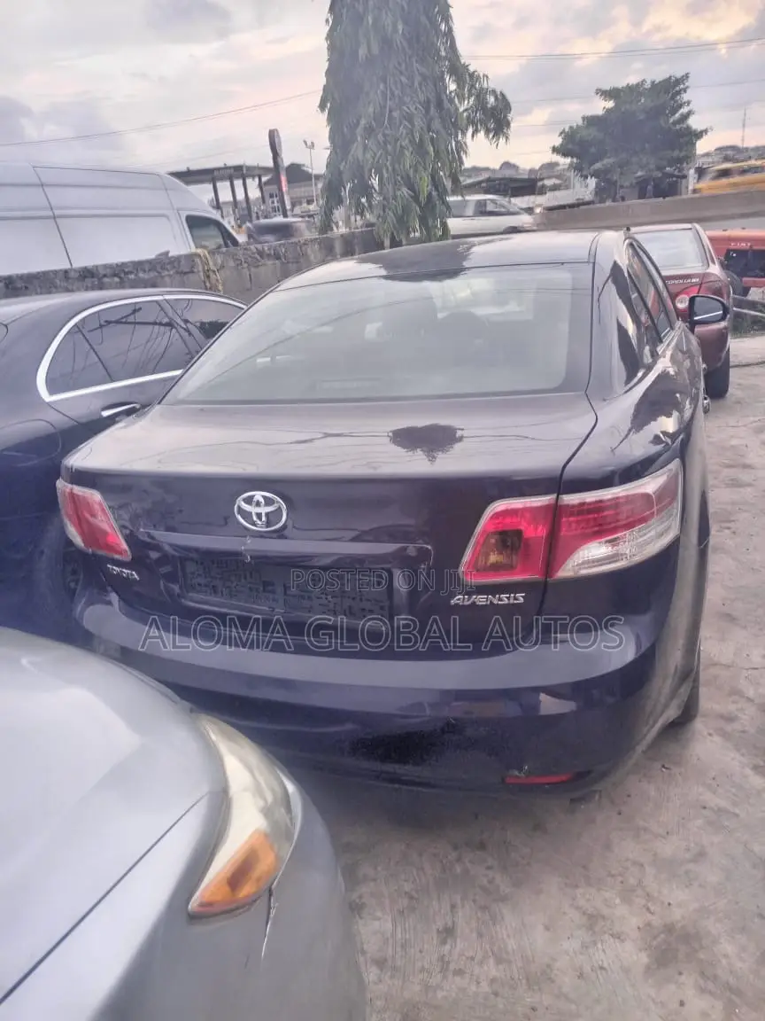 Toyota Avensis 2.0 Advanced Automatic 2012 Blue