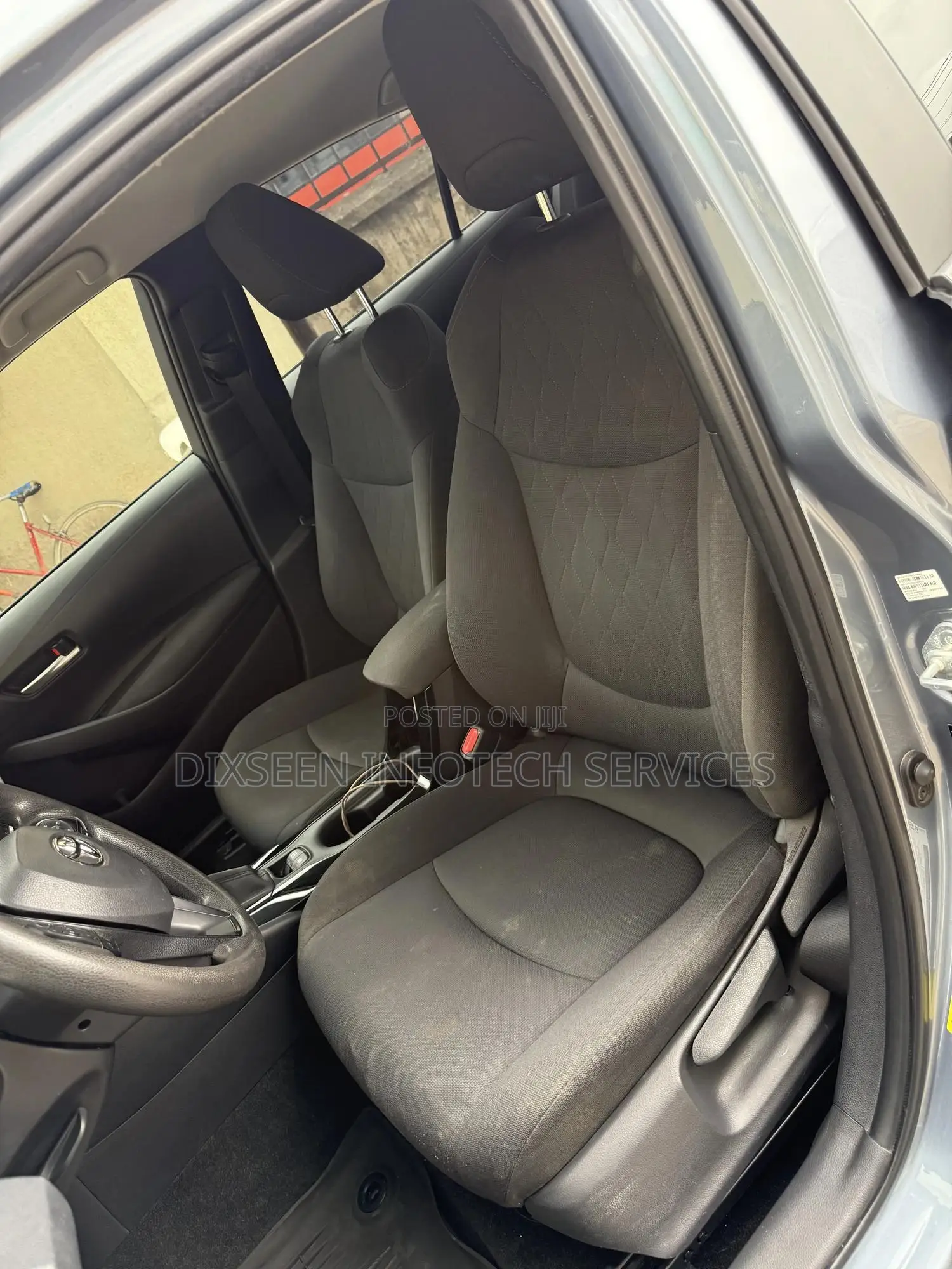Toyota Corolla LE 2021 Blue