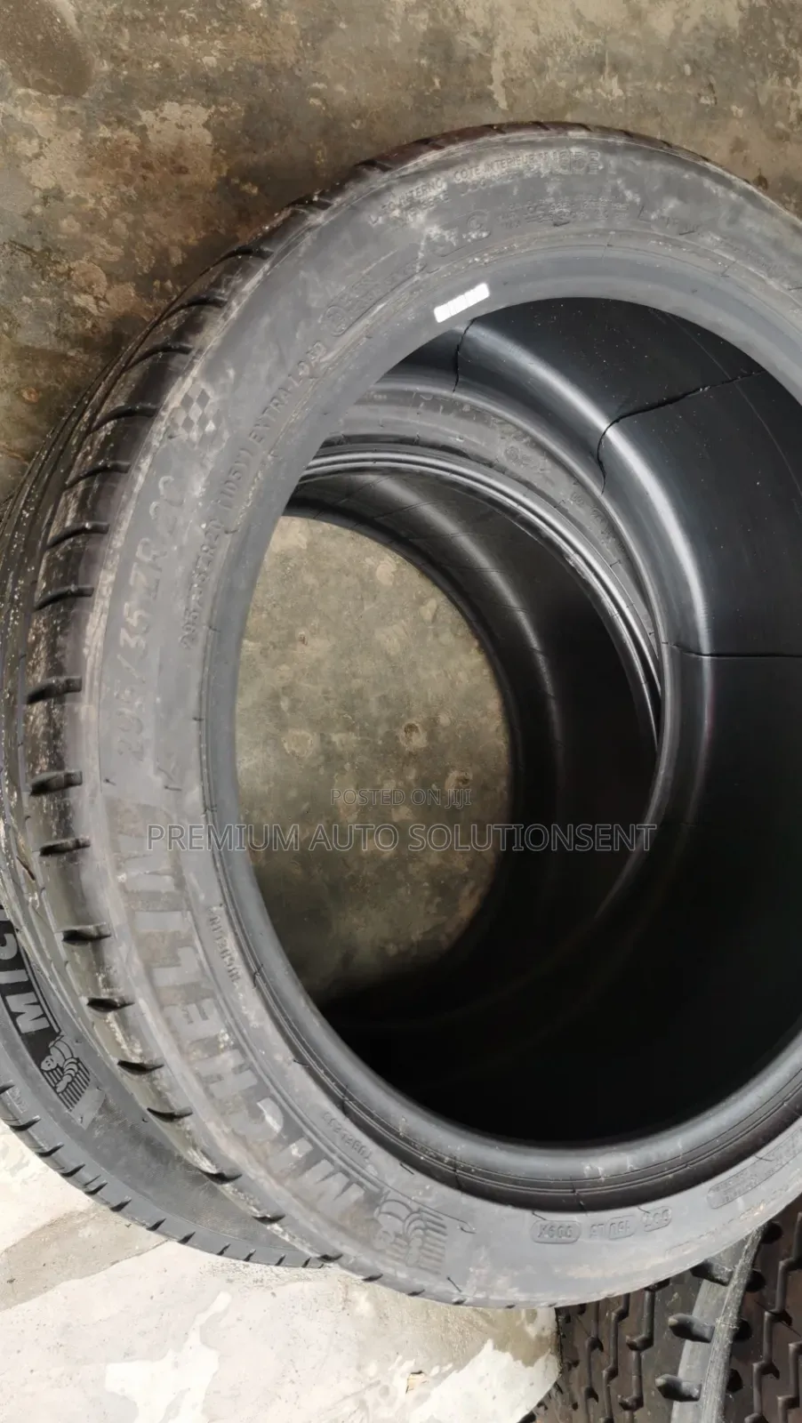 Brand New 295/35r20