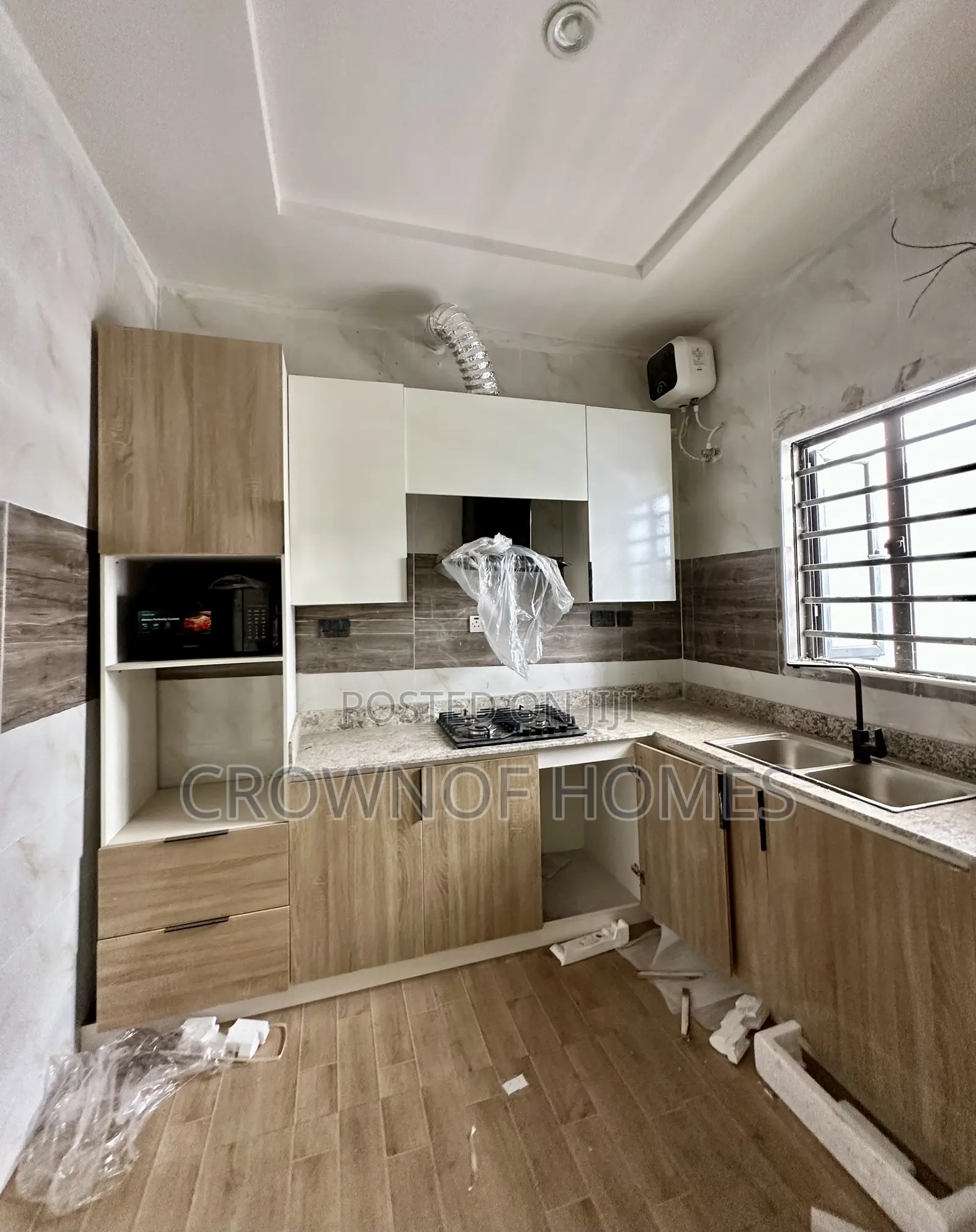 3bdrm Apartment in Ilaje / Lekki for sale