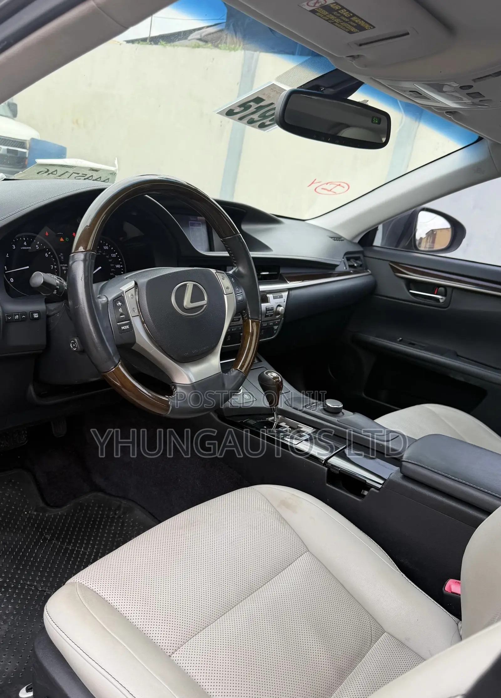Lexus ES 350 FWD 2014 Gray