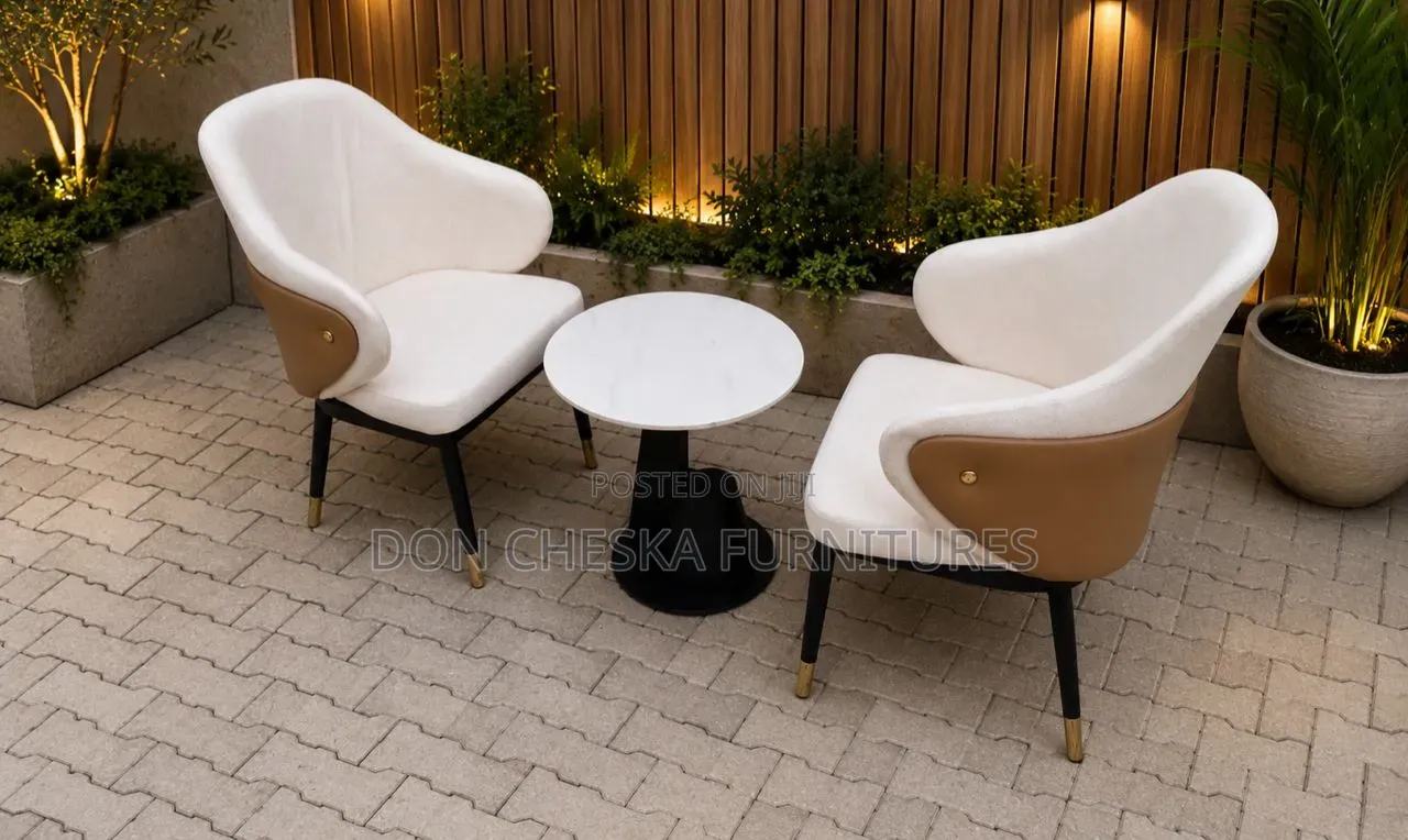 Classic Me and You Chair