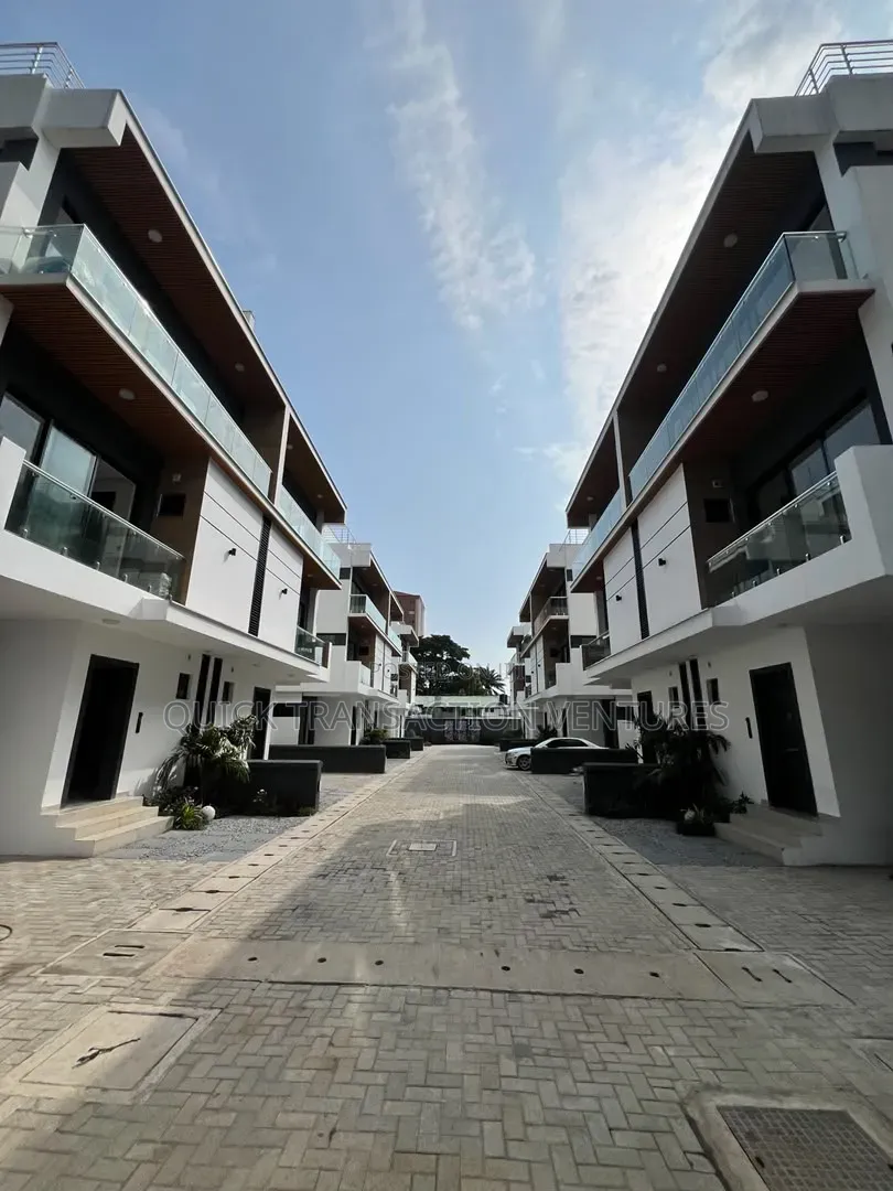 4bdrm Duplex in Old Ikoyi for rent