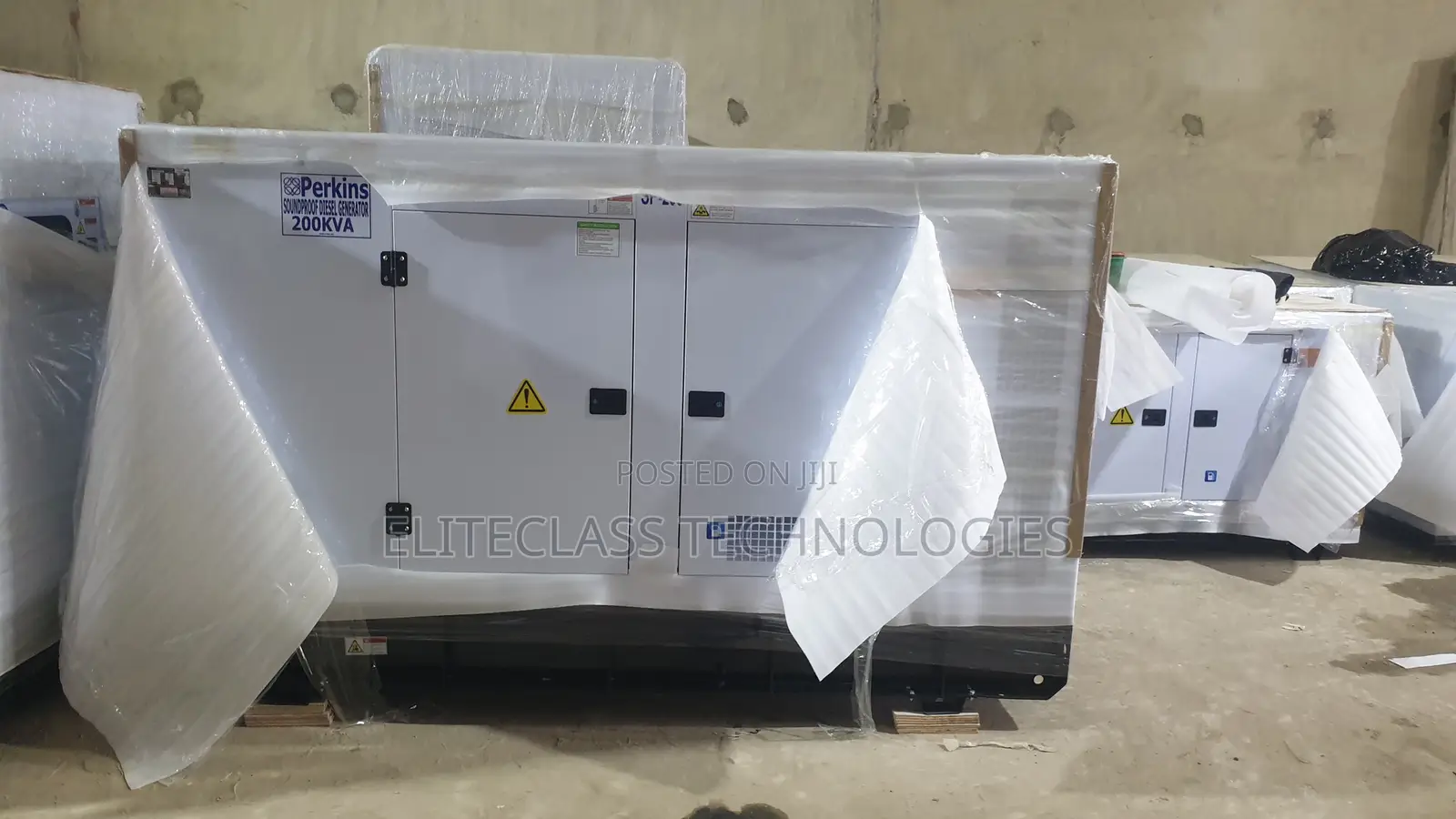 200kva Perkins Soundproof Diesel Generator