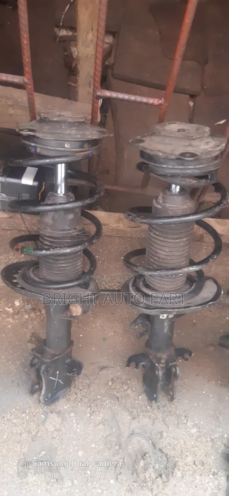 Front Shock Nissan Juke