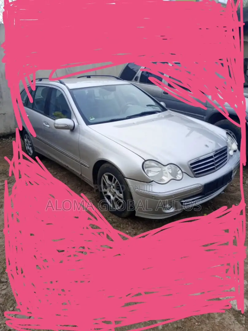 Mercedes-Benz C180 2002 Gold