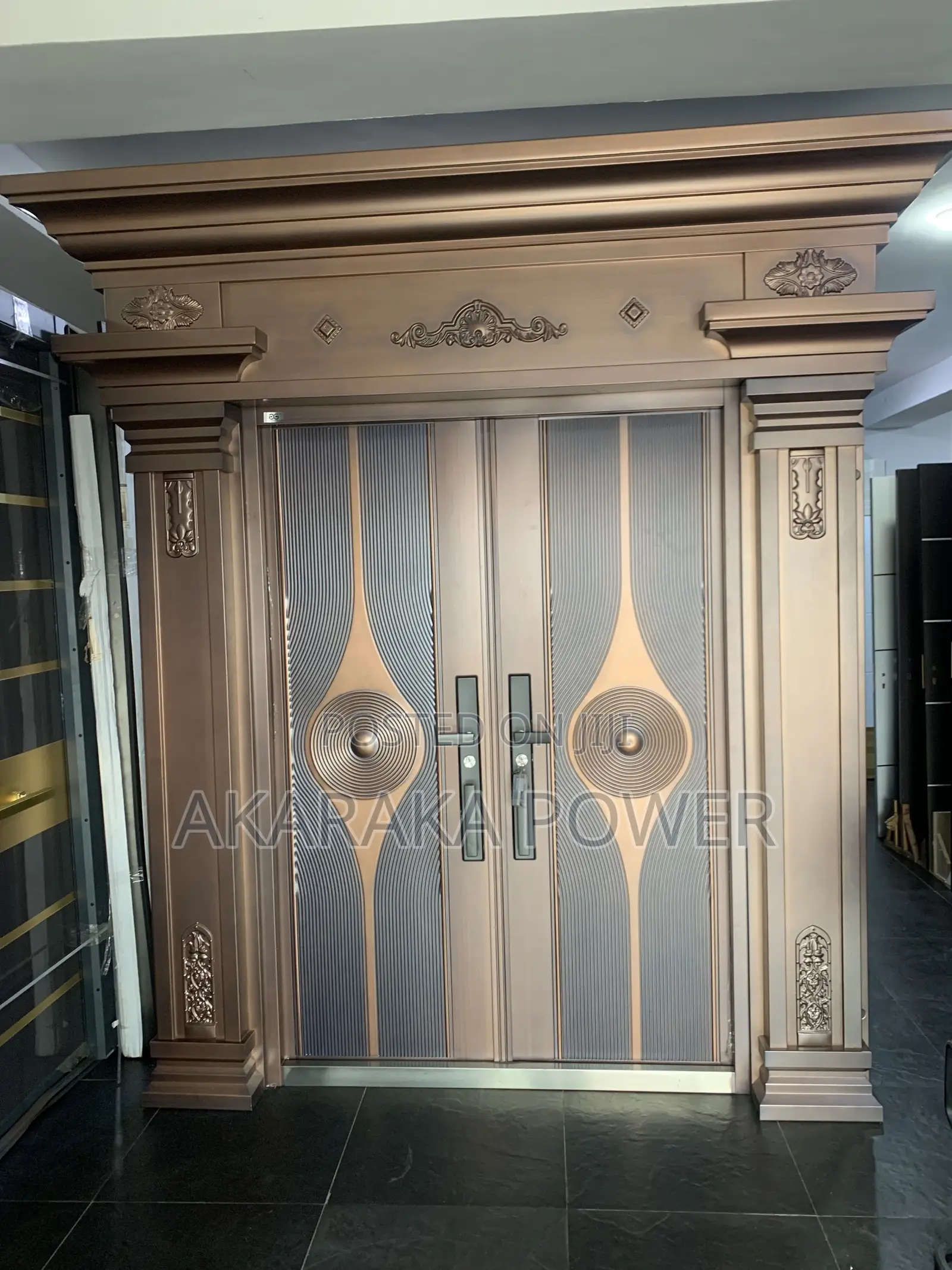 Quality Turkey Cast With Ark Door