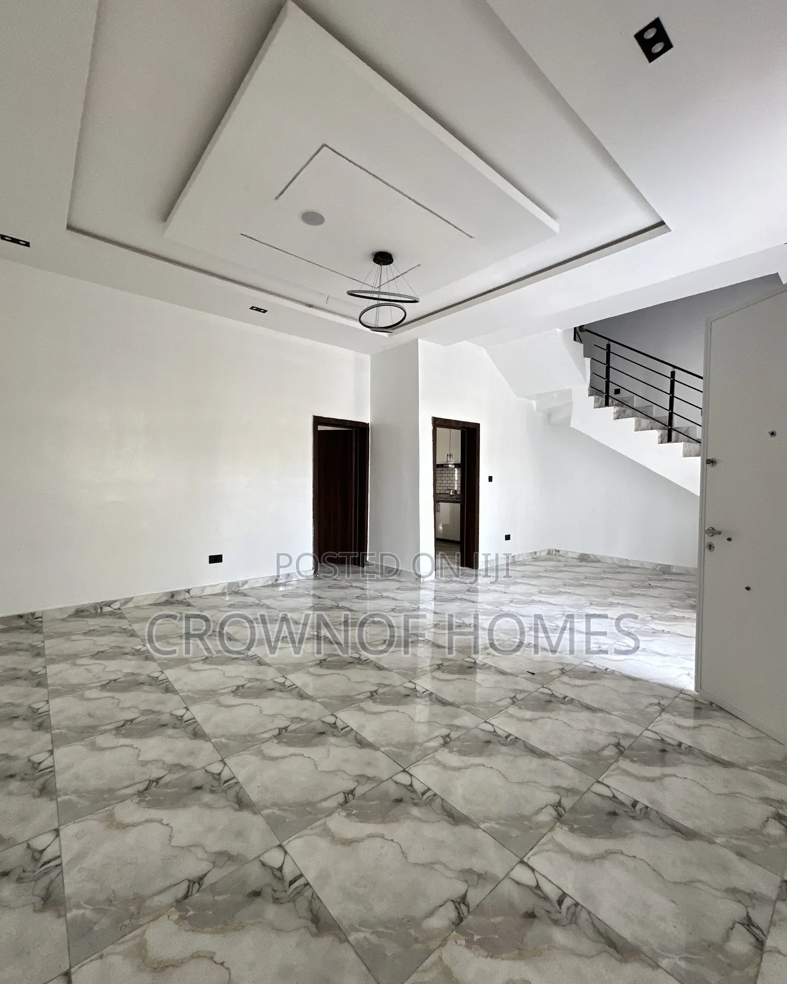 4bdrm Duplex in Thomas for sale