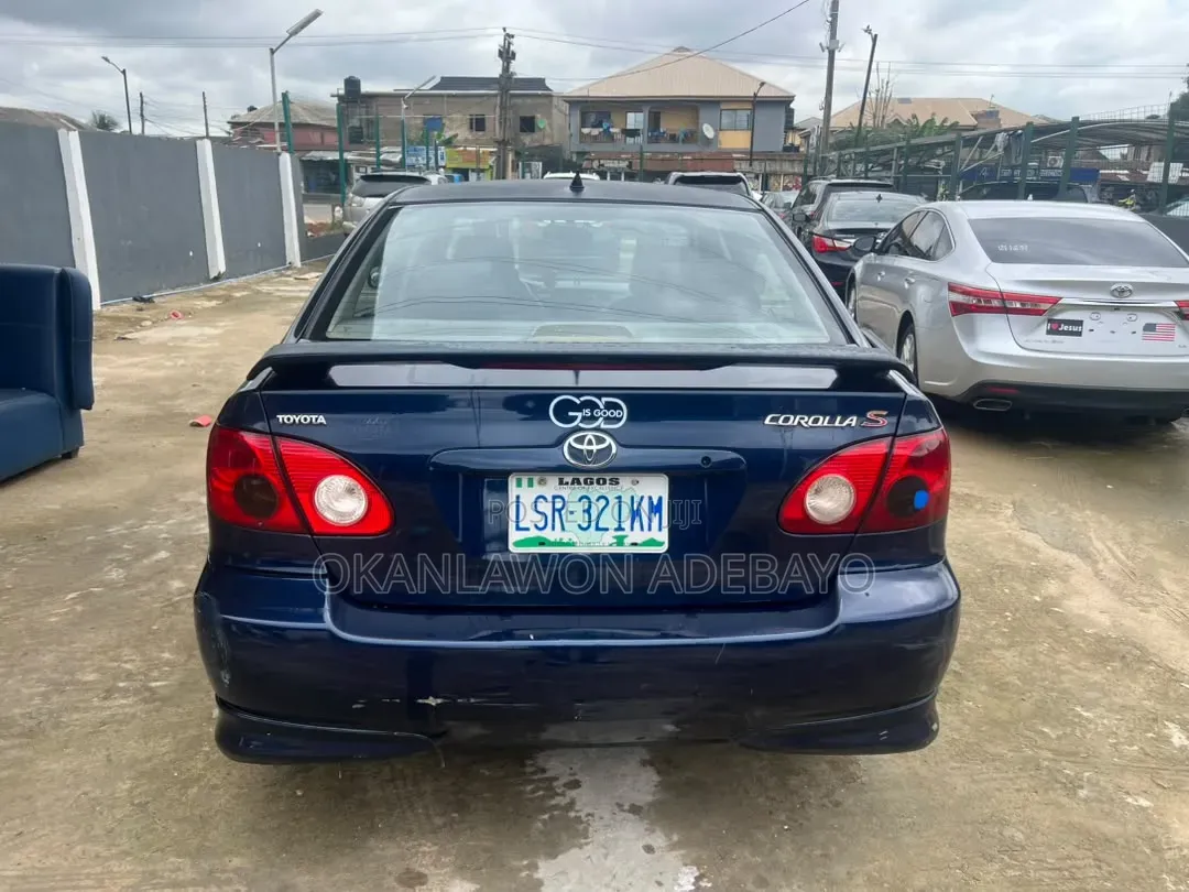 Toyota Corolla 2004 Blue