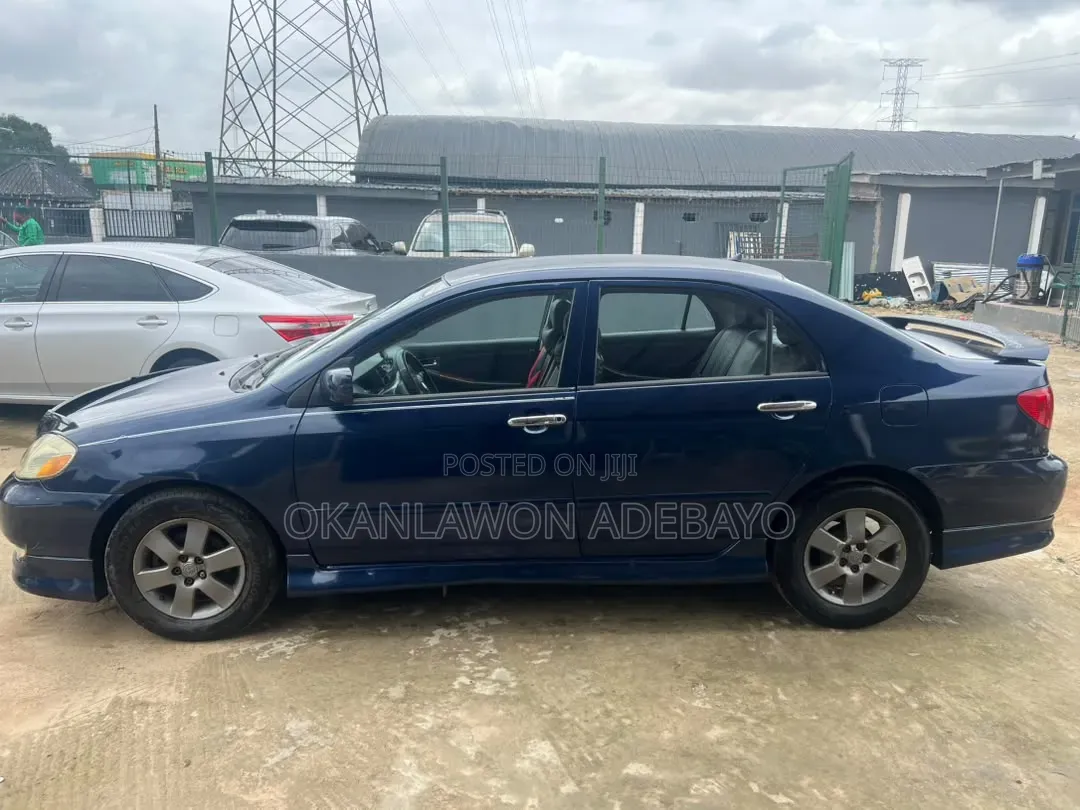 Toyota Corolla 2004 Blue
