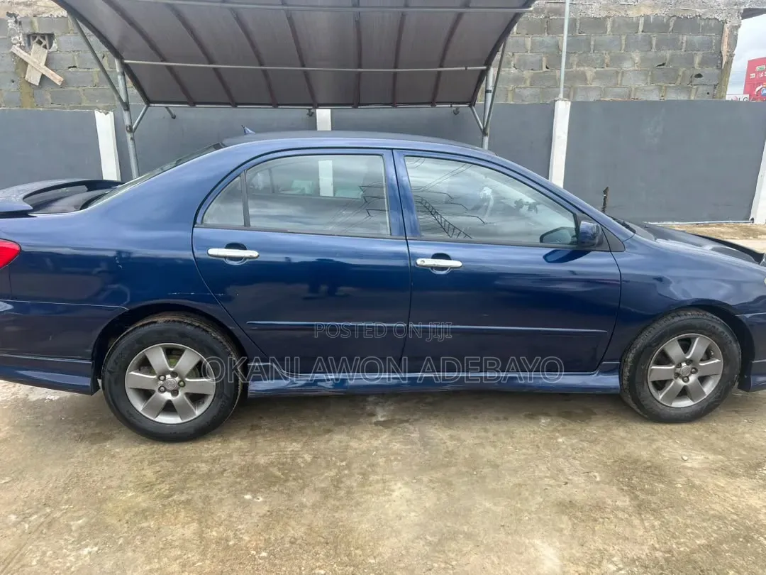 Toyota Corolla 2004 Blue