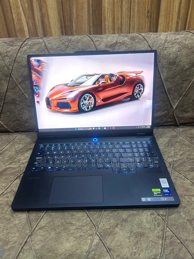 Laptop Lenovo Legion 5 32GB Intel Core Ultra 9 SSD 1T