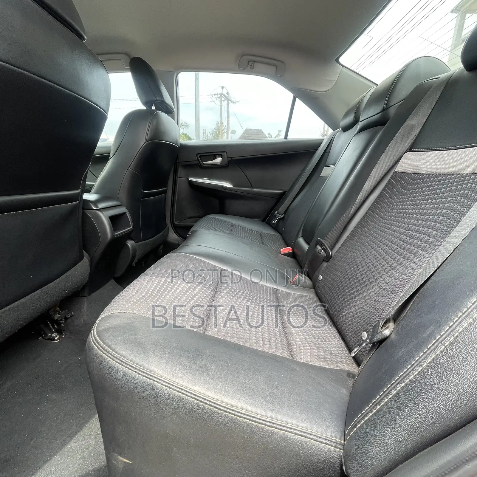 Toyota Camry SE 4dr Sedan (2.5L 4cyl 6A) 2014 Red