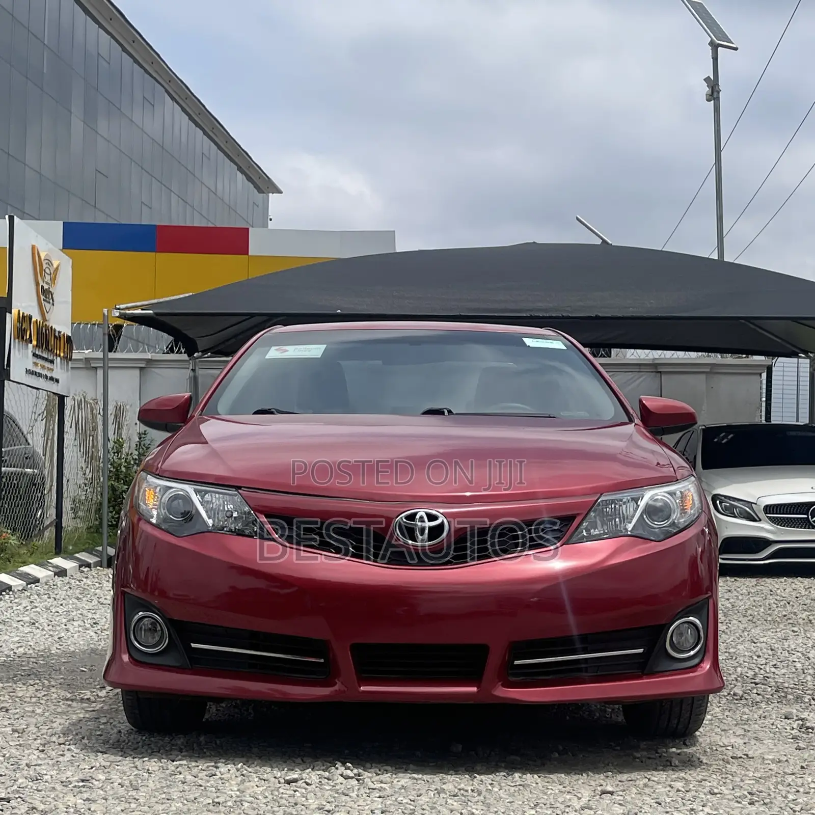 Toyota Camry SE 4dr Sedan (2.5L 4cyl 6A) 2014 Red