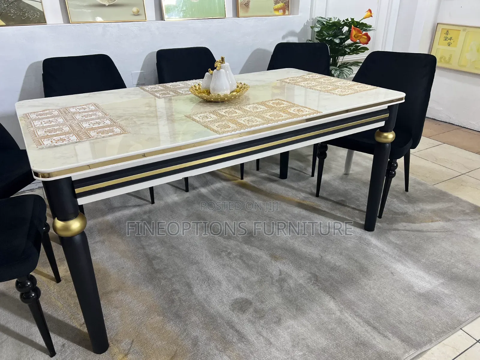 Tuxedo Dining Table