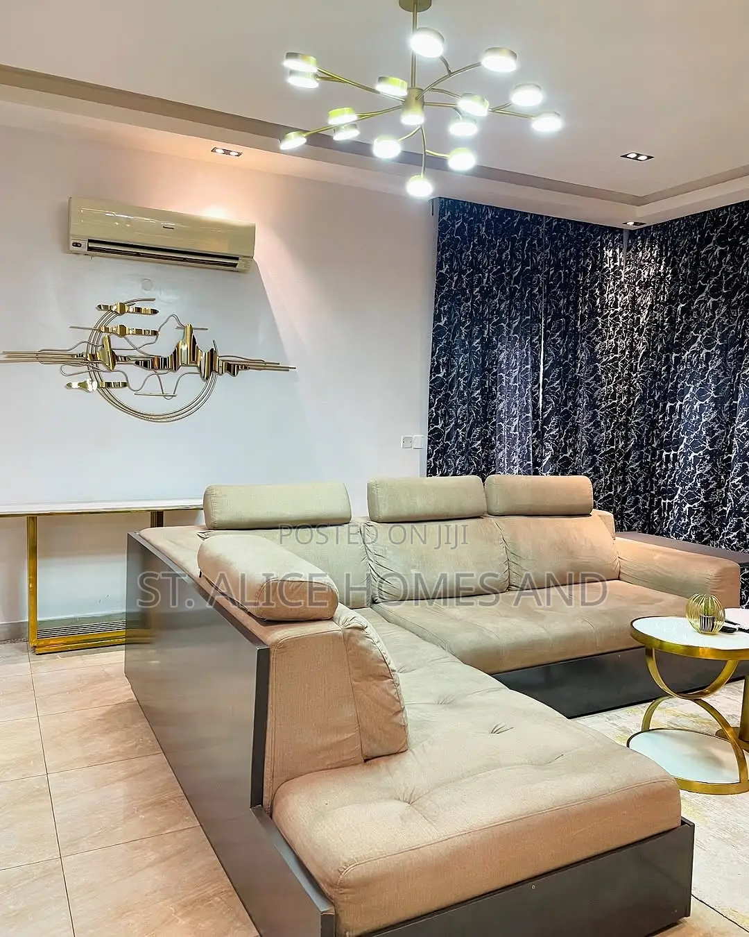 Bluhairv Residence Berlin Executive Suite 3 Bedroom Apartment, Katampe