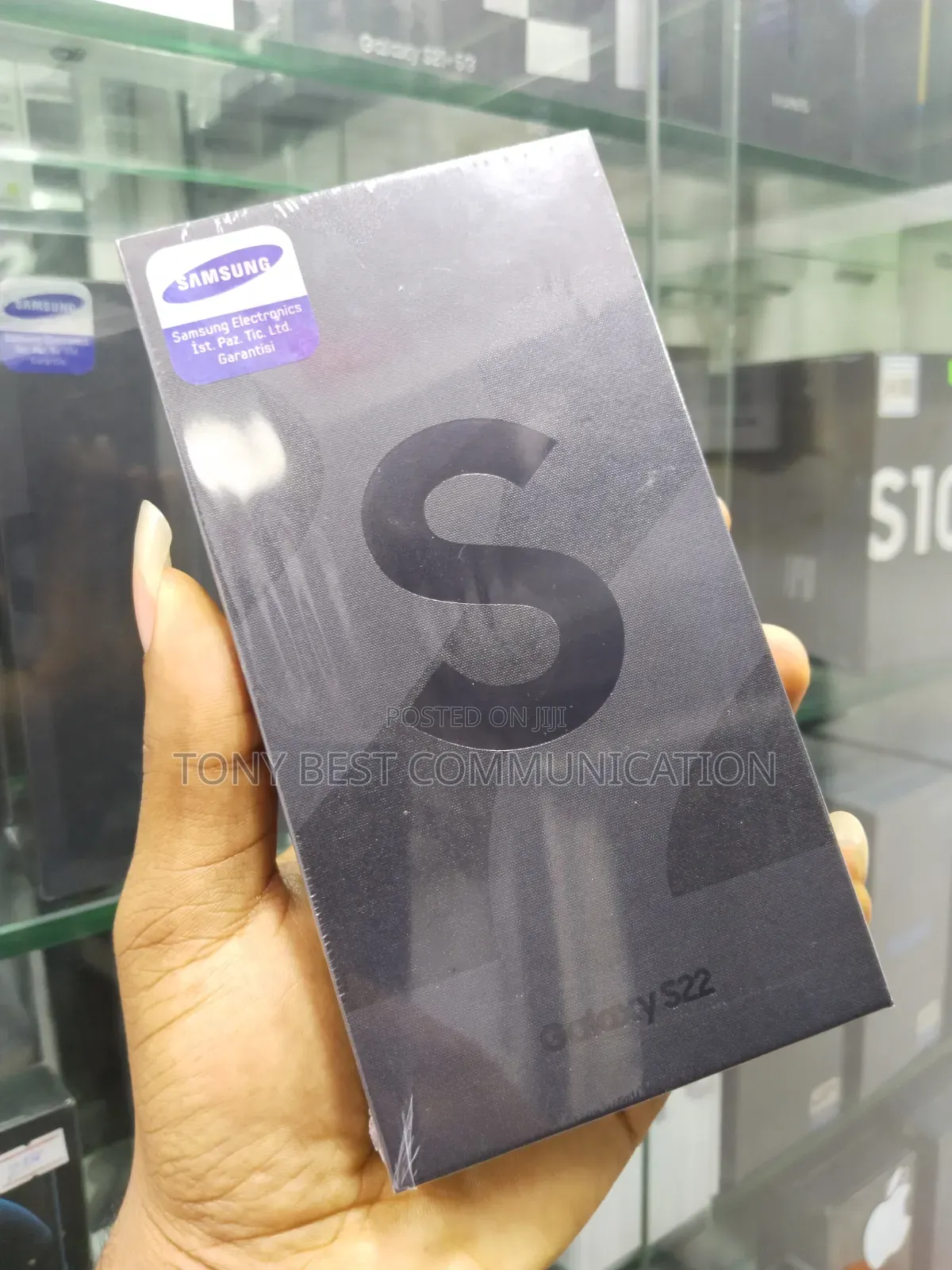 New Samsung Galaxy S22 5G 256 GB Black