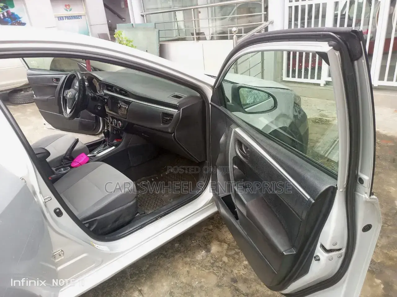 Toyota Corolla 2015 Silver