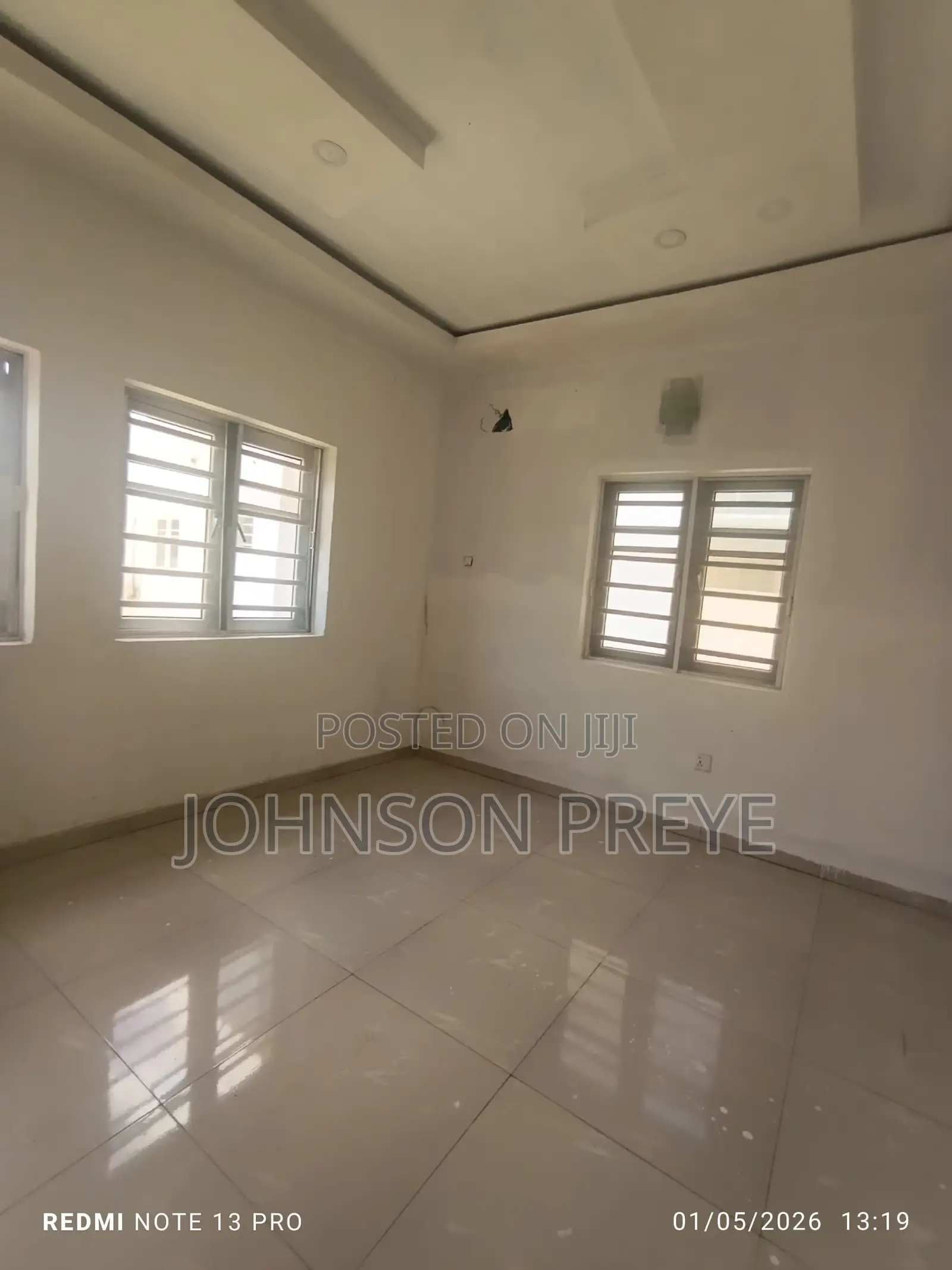 Luxury 5 Bedrooms for Office Use