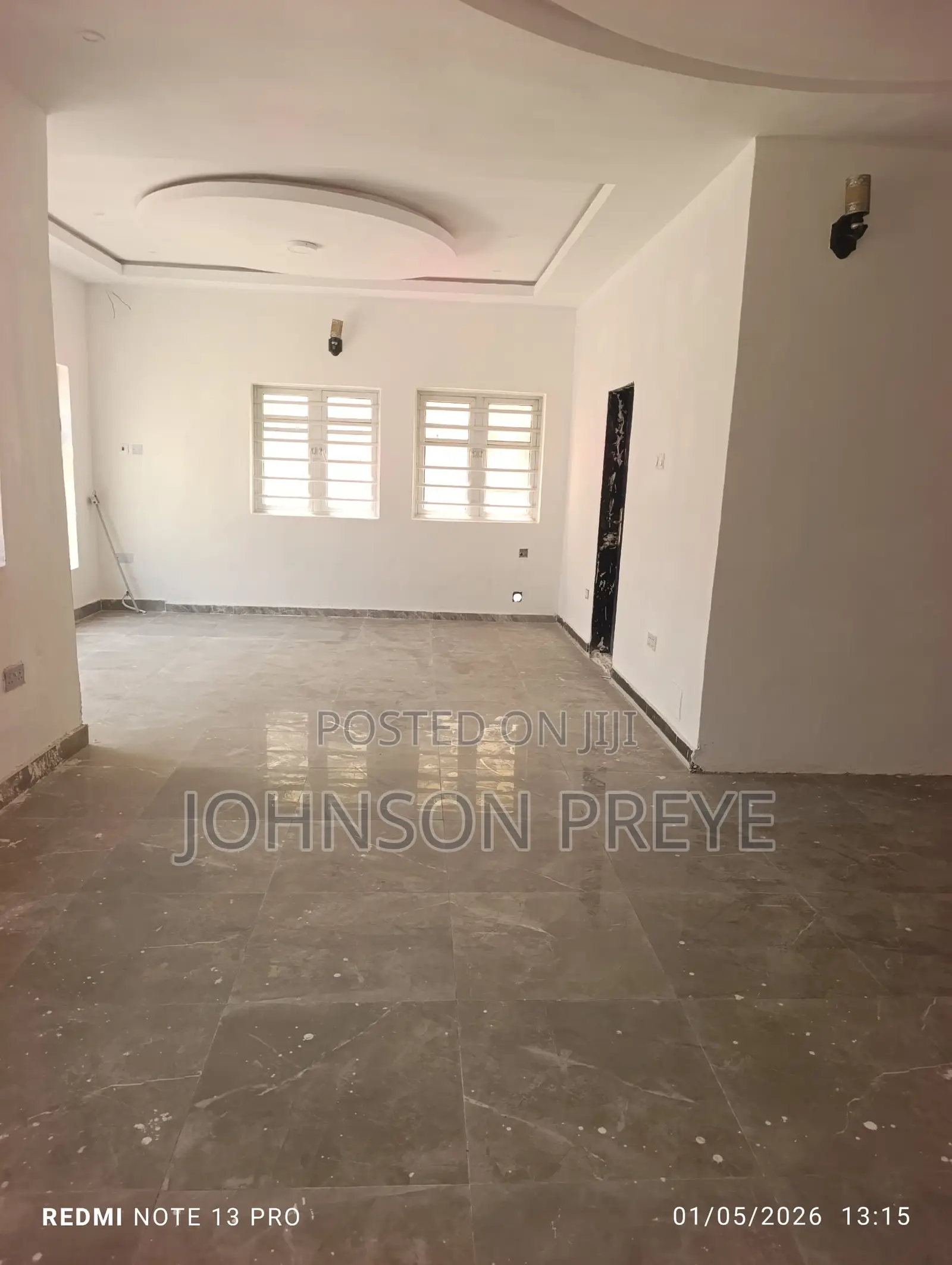 Luxury 5 Bedrooms for Office Use