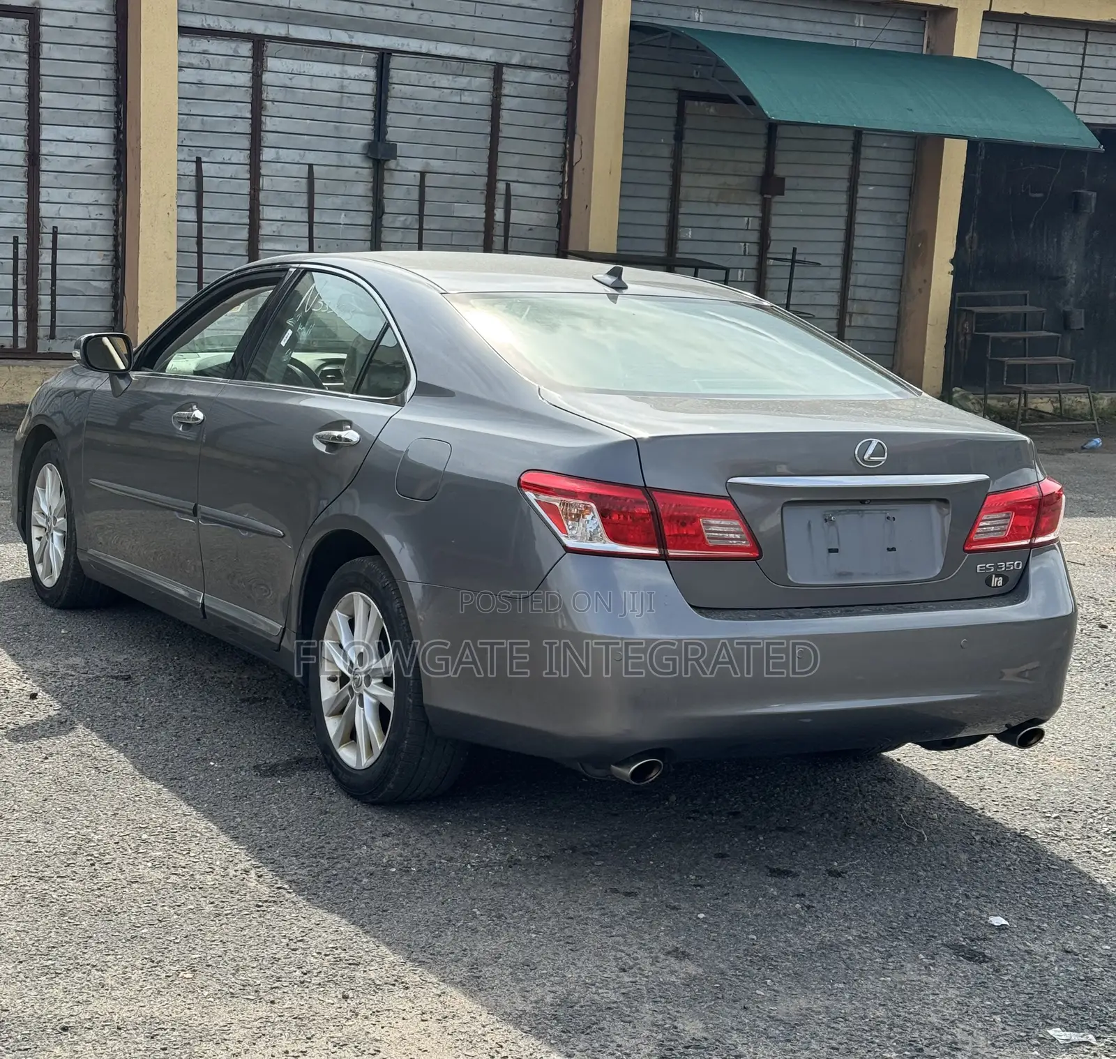 Lexus ES 2012 Gray
