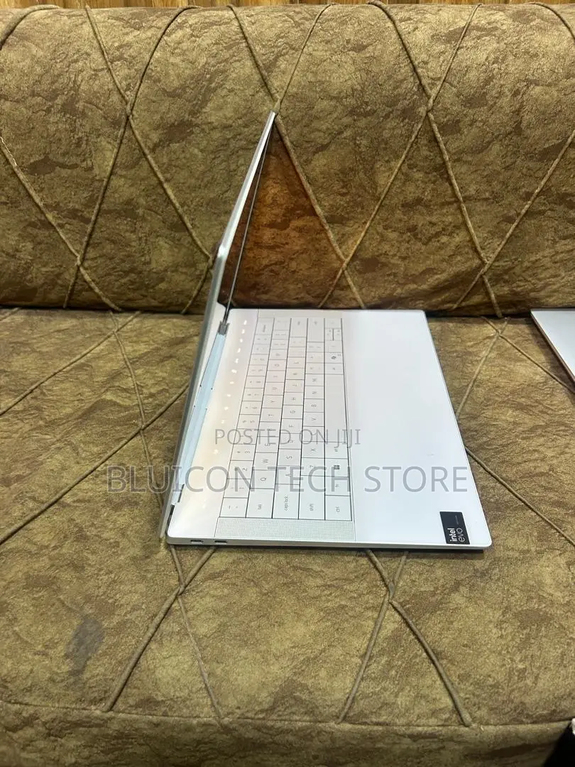 Laptop Dell XPS 14 9440 32GB Intel Core Ultra 7 SSD 1T