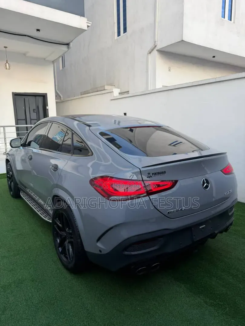 Mercedes-Benz GLE-Class 2022 Beige