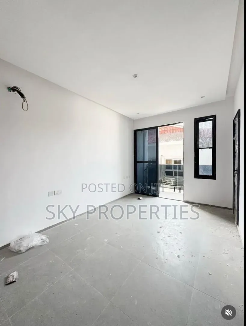 2bdrm Maisonette in Ilasan, Ikate for rent