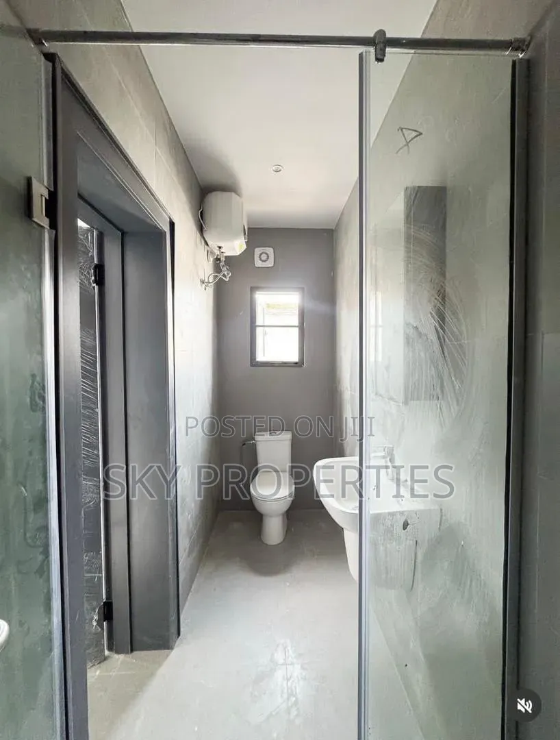 2bdrm Maisonette in Ilasan, Ikate for rent