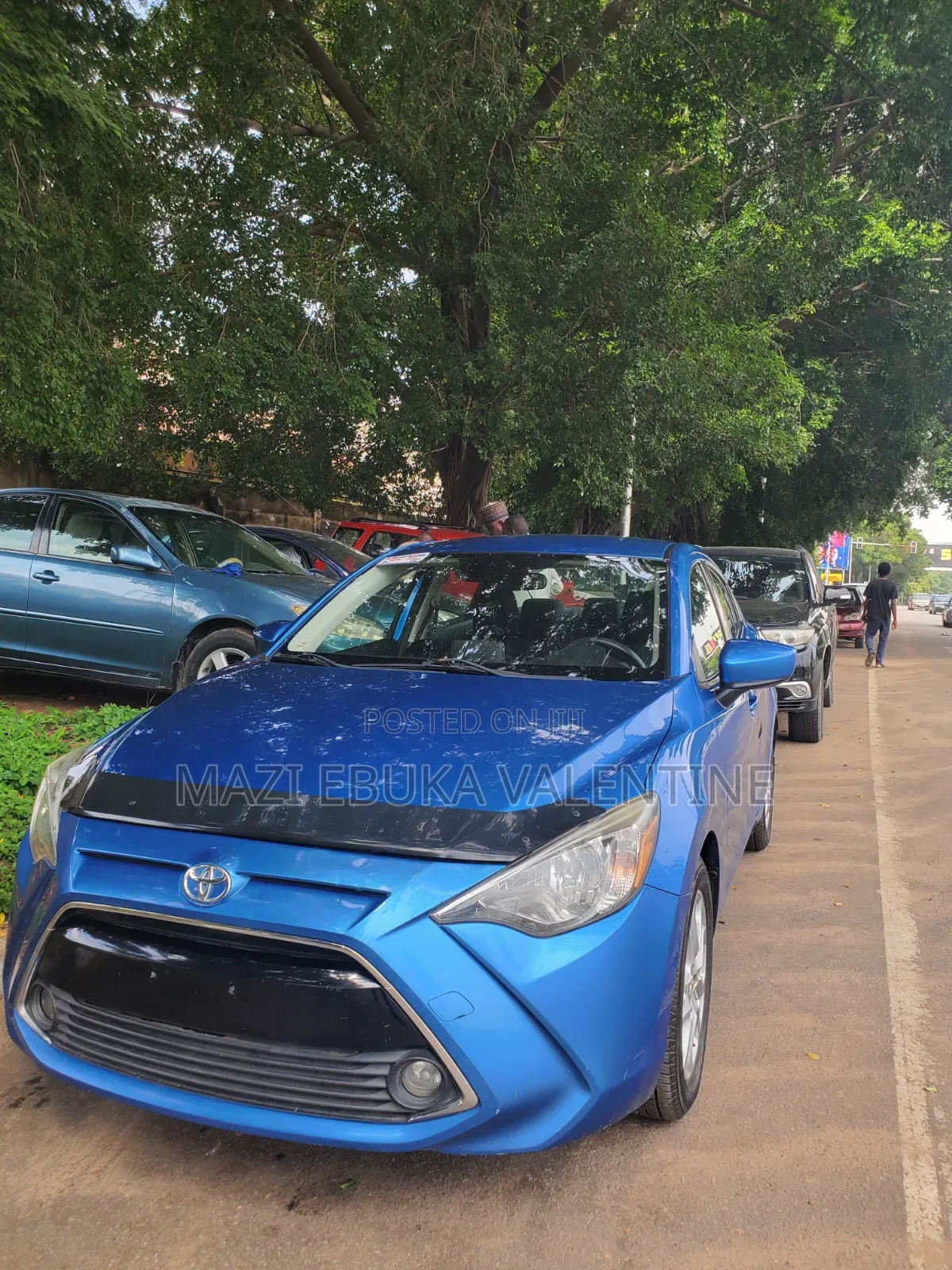Toyota Yaris 2016 Blue