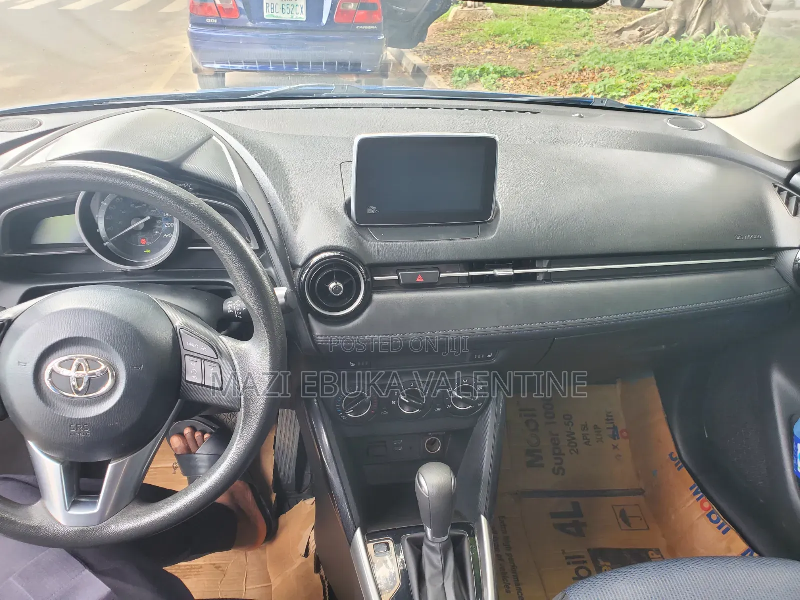 Toyota Yaris 2016 Blue