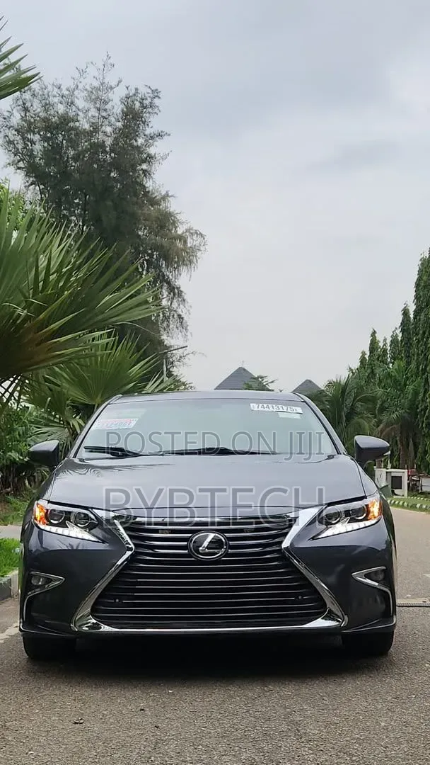 Lexus ES 2015 Gray
