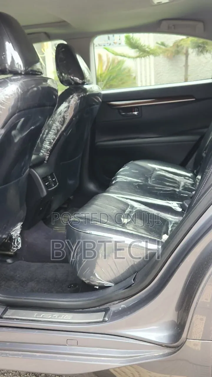 Lexus ES 2015 Gray