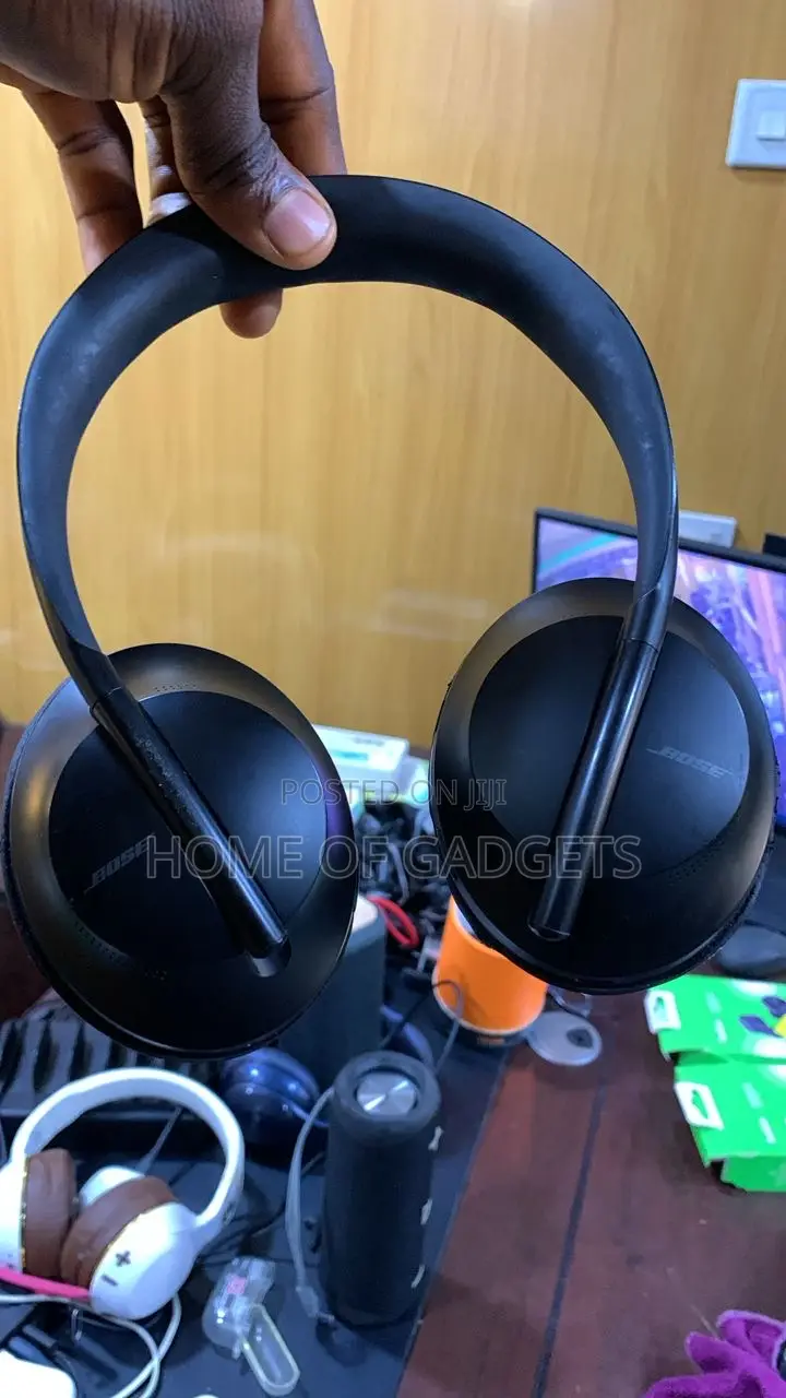 Open Box Bose Noise Canceling 700 Headphone