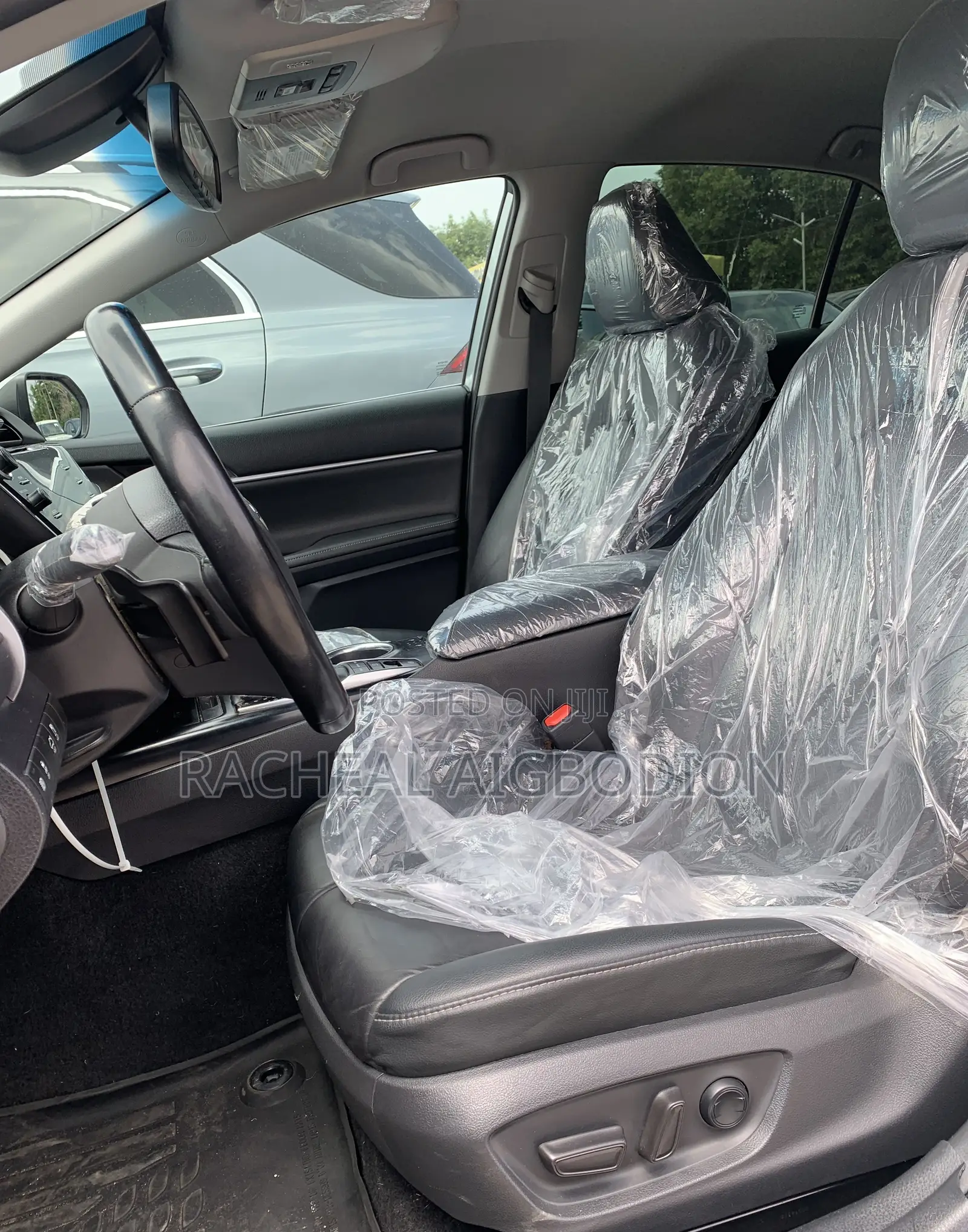 Toyota Camry 2019 Silver